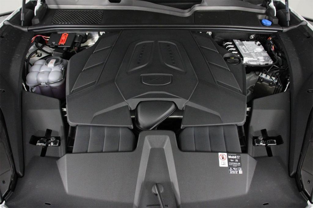 new 2025 Porsche Cayenne car, priced at $96,785