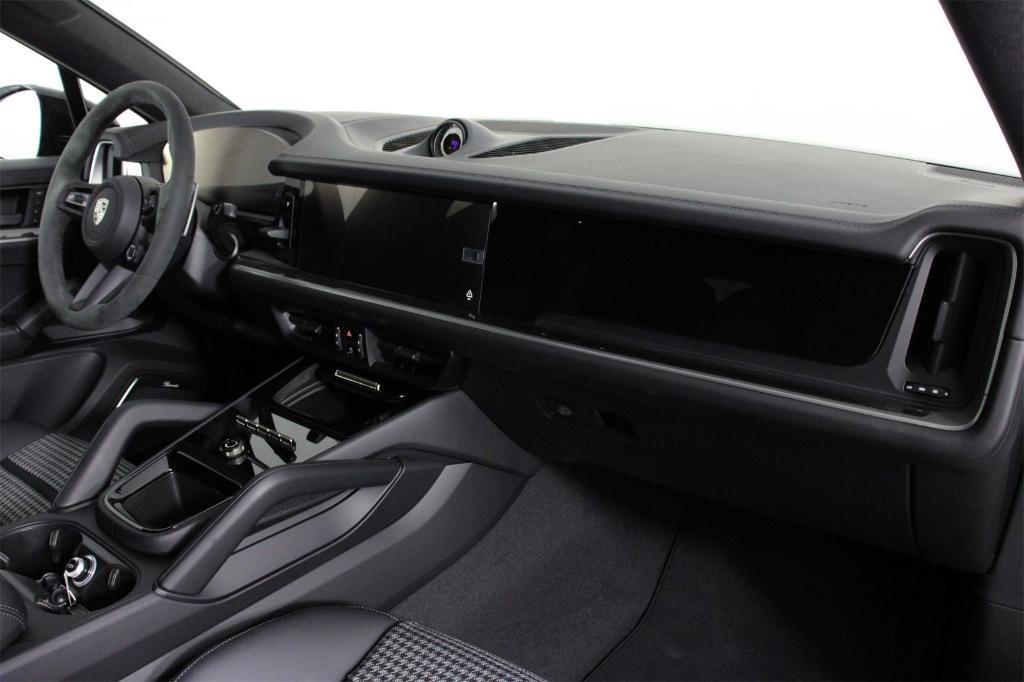 new 2025 Porsche Cayenne car, priced at $188,895