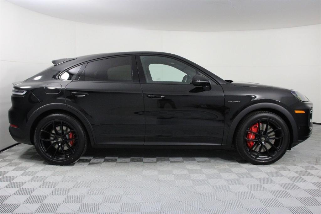 new 2025 Porsche Cayenne car, priced at $188,895