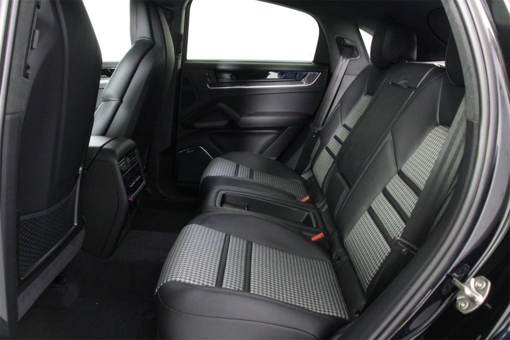 new 2025 Porsche Cayenne car, priced at $188,895