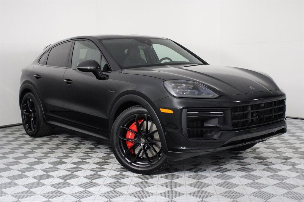 new 2025 Porsche Cayenne car, priced at $188,895