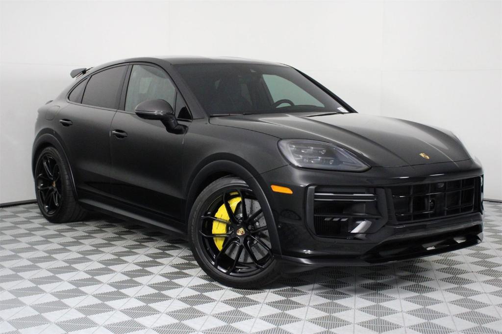 used 2025 Porsche Cayenne car, priced at $191,900