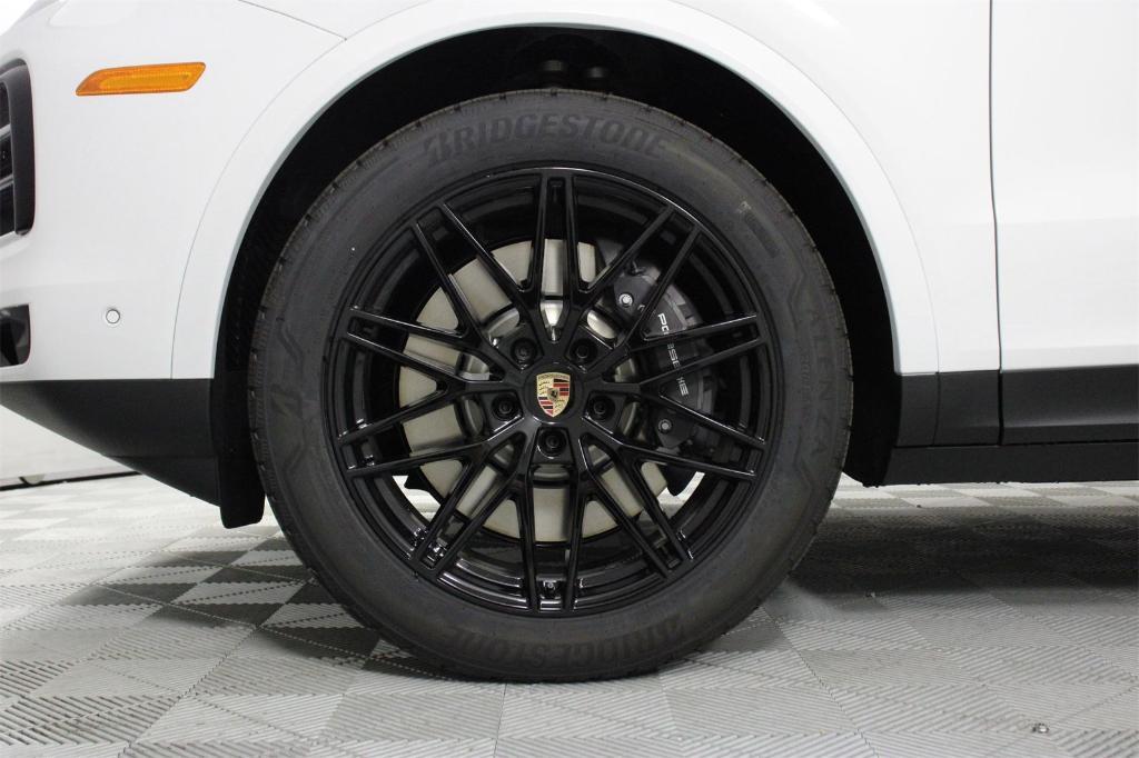 new 2026 Porsche Cayenne car, priced at $124,420