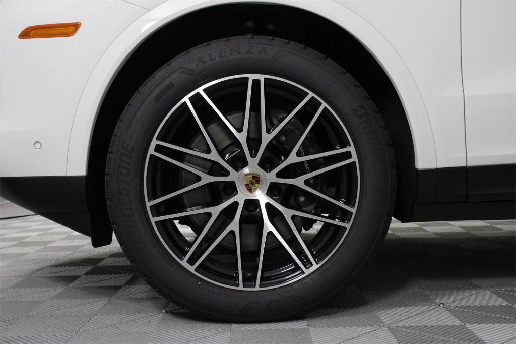 new 2026 Porsche Cayenne car, priced at $101,220