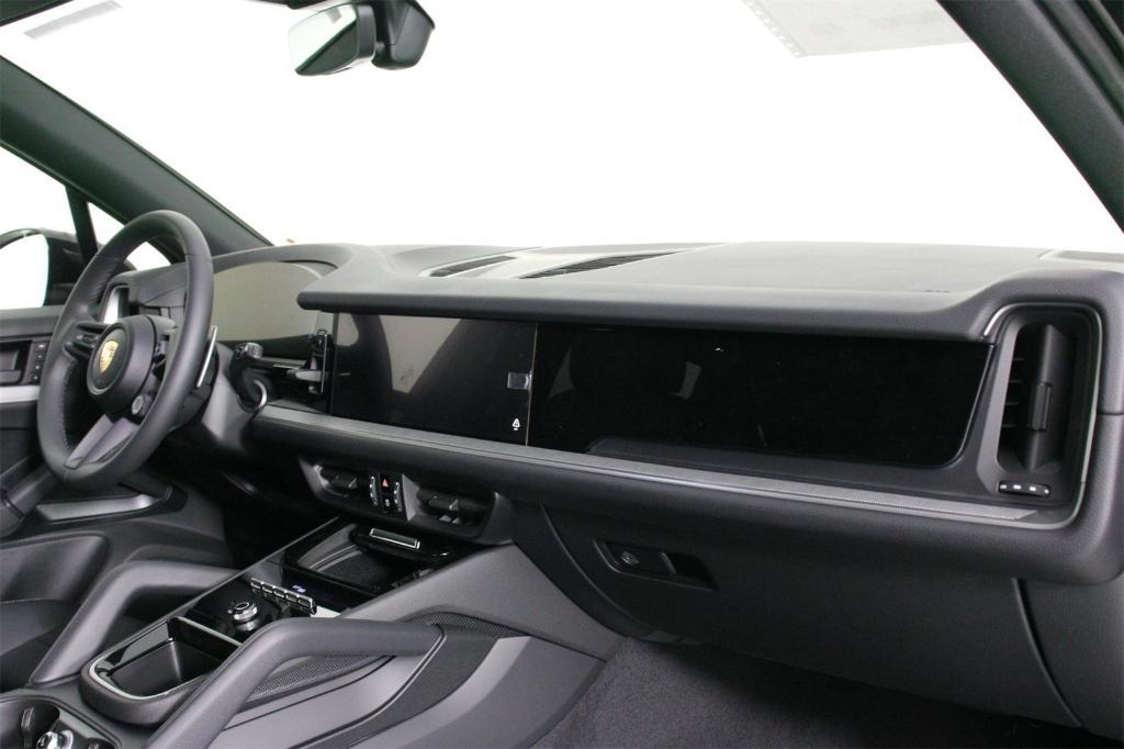 new 2025 Porsche Cayenne car, priced at $96,785