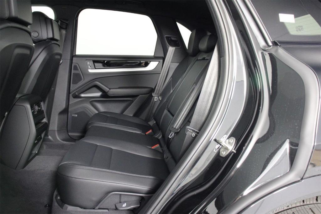 new 2025 Porsche Cayenne car, priced at $96,785
