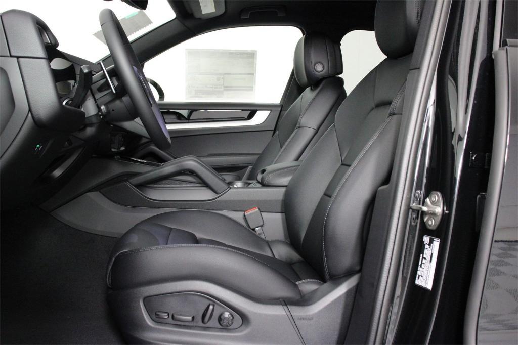 new 2025 Porsche Cayenne car, priced at $96,785