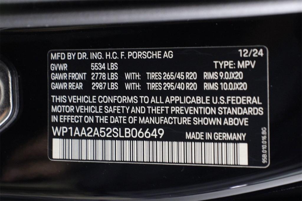 used 2025 Porsche Macan car, priced at $69,888