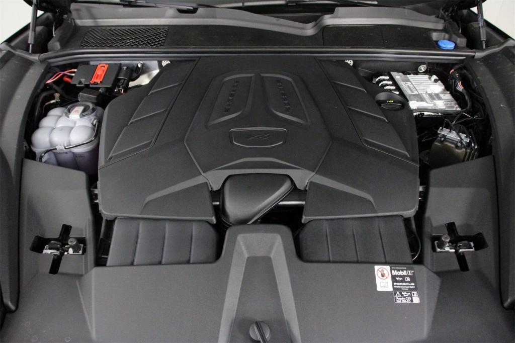 new 2025 Porsche Cayenne car, priced at $100,995