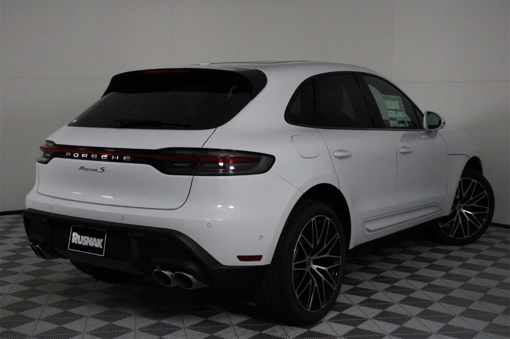 new 2025 Porsche Macan car, priced at $91,905