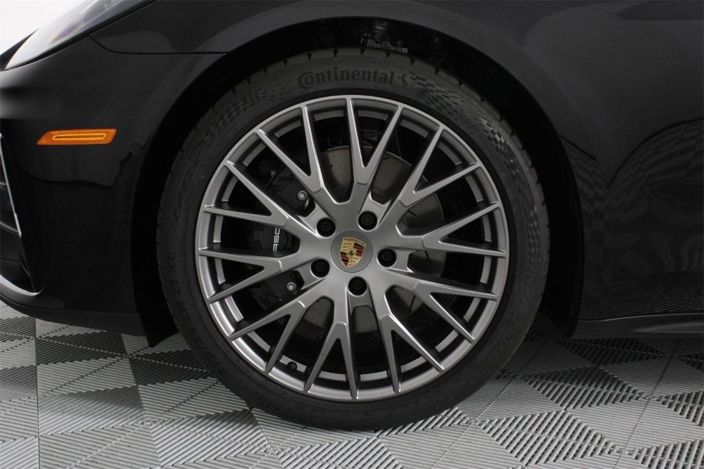 new 2026 Porsche Panamera car, priced at $133,800