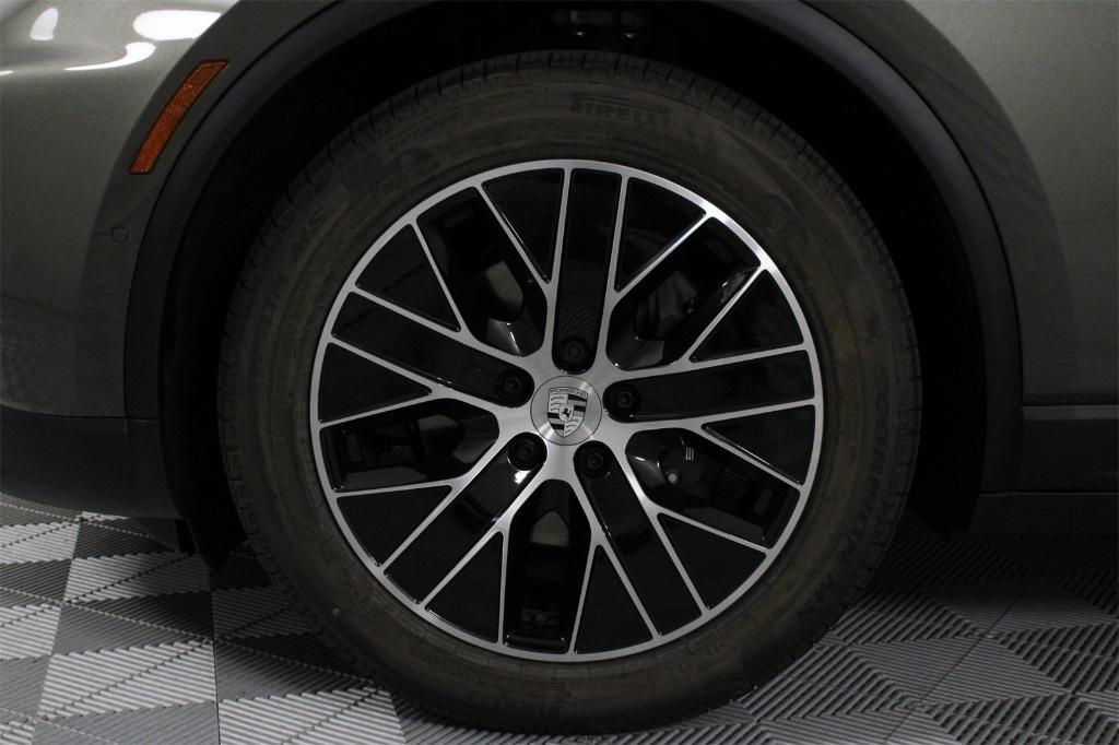 new 2025 Porsche Macan car, priced at $92,085