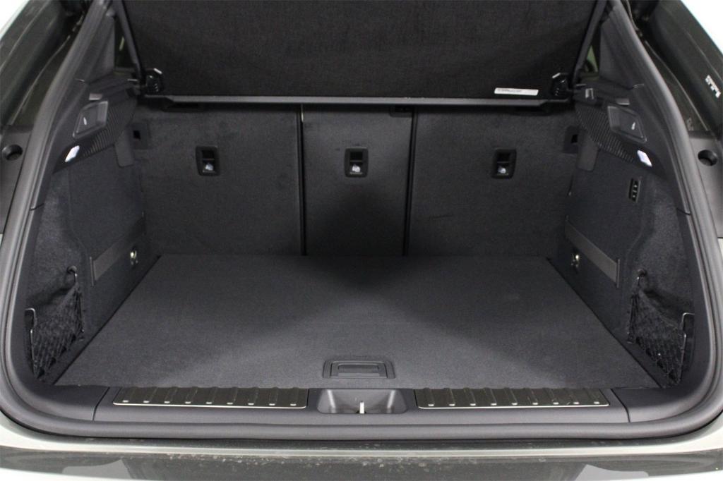 new 2025 Porsche Macan car, priced at $92,085