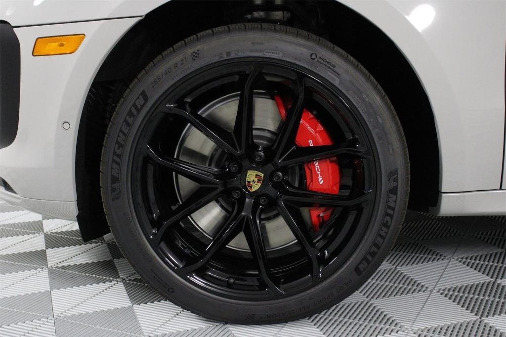 new 2025 Porsche Macan car, priced at $110,035