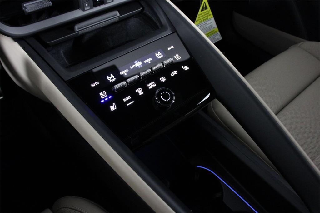 new 2025 Porsche Macan car, priced at $103,325