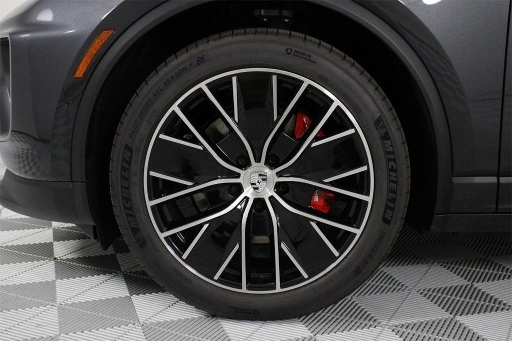 new 2025 Porsche Macan car, priced at $103,325