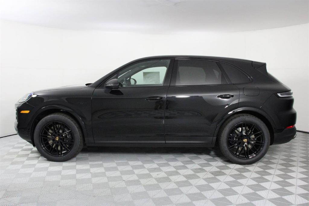 new 2025 Porsche Cayenne car, priced at $122,525