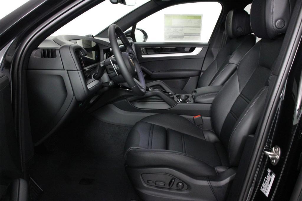 new 2025 Porsche Cayenne car, priced at $122,525