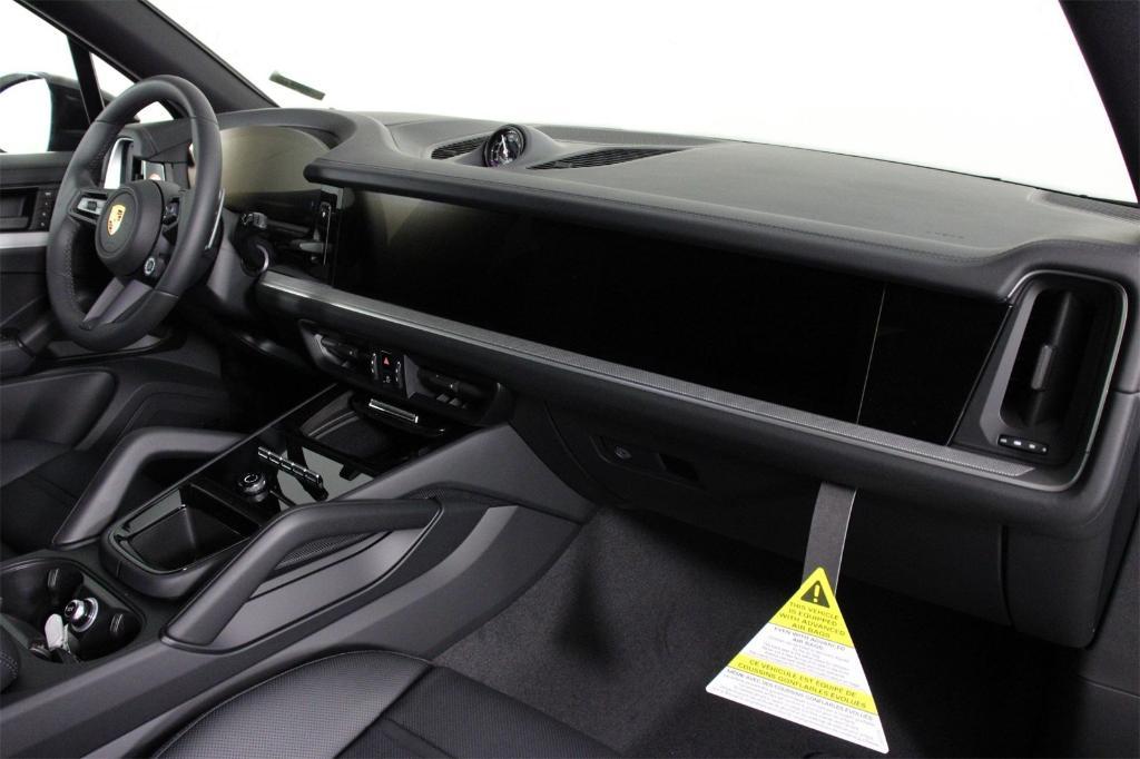 new 2025 Porsche Cayenne car, priced at $122,525