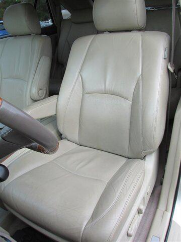 used 2005 Lexus RX 330 car, priced at $8,995