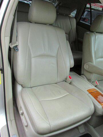 used 2005 Lexus RX 330 car, priced at $8,995