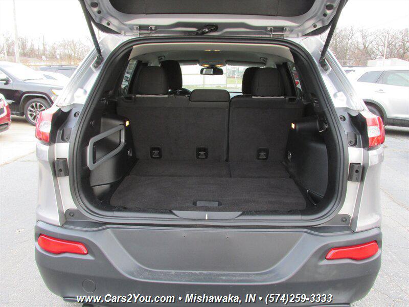 used 2014 Jeep Cherokee car, priced at $9,995