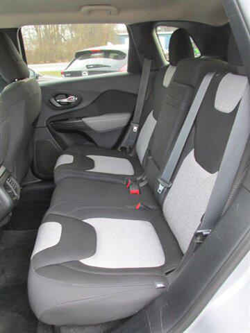 used 2014 Jeep Cherokee car, priced at $9,995