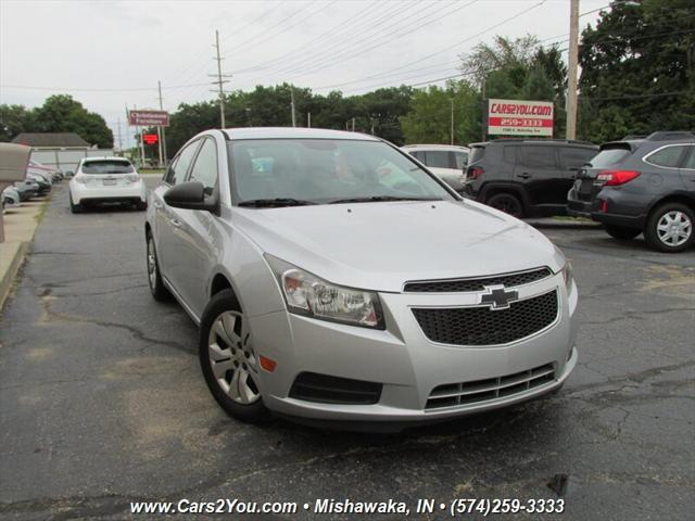 used 2014 Chevrolet Cruze car, priced at $8,850