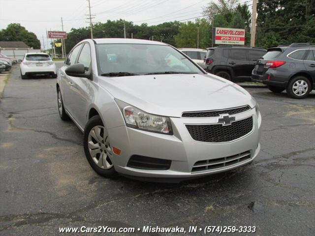 used 2014 Chevrolet Cruze car, priced at $8,850