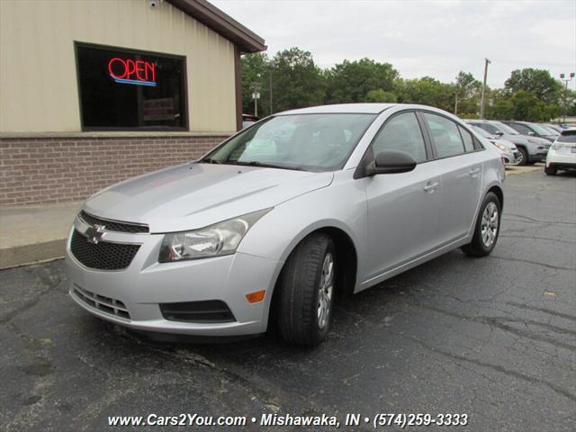 used 2014 Chevrolet Cruze car, priced at $8,850