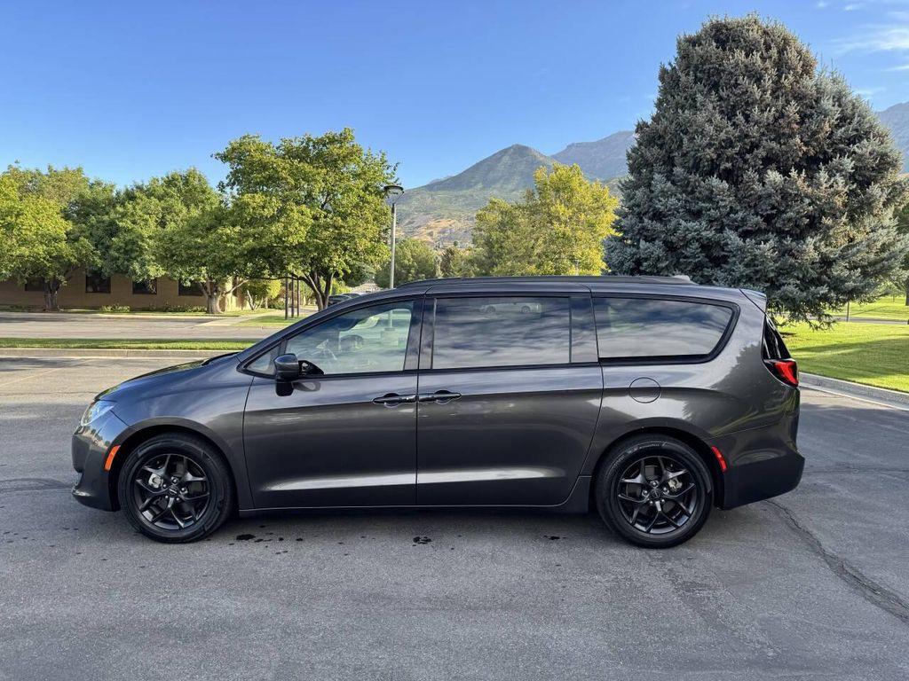 used 2018 Chrysler Pacifica car, priced at $10,000