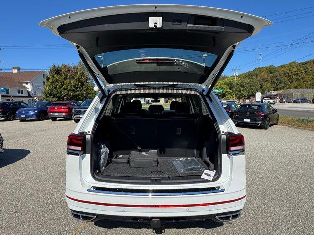 new 2026 Volkswagen Atlas car, priced at $57,878