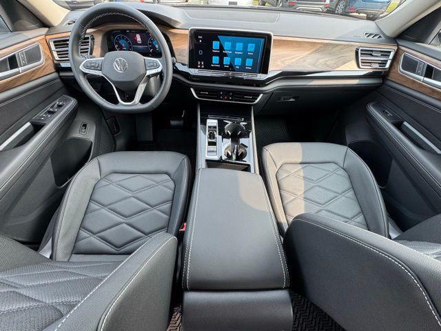 new 2025 Volkswagen Atlas car, priced at $46,252