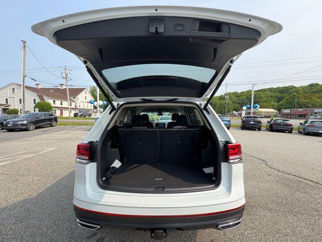 new 2025 Volkswagen Atlas car, priced at $46,252