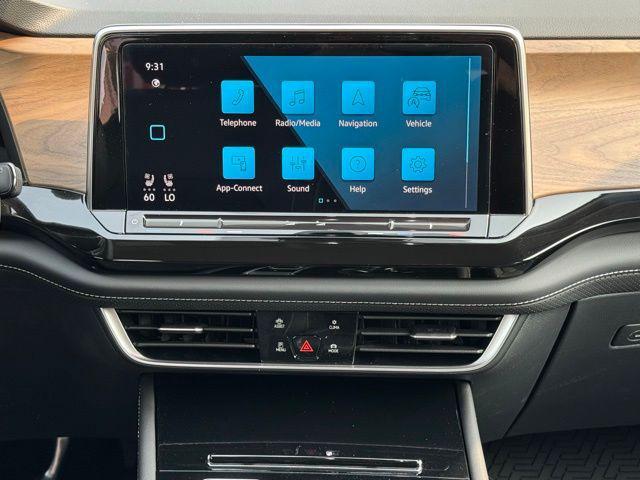 new 2025 Volkswagen Atlas car, priced at $46,252