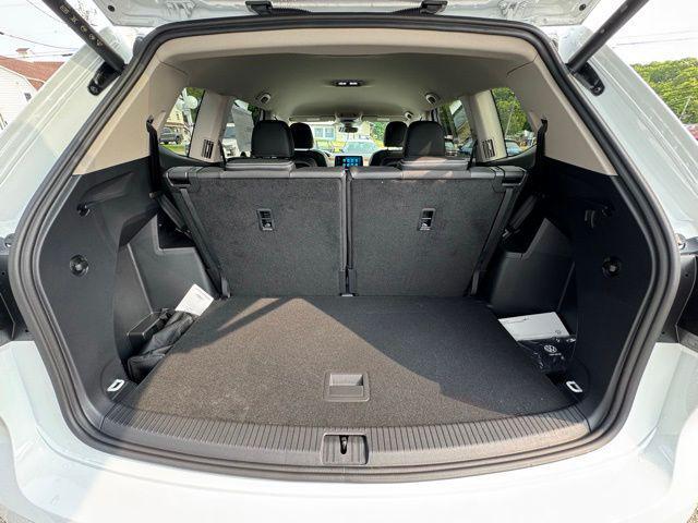 new 2025 Volkswagen Atlas car, priced at $46,252