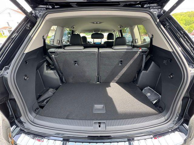 new 2025 Volkswagen Atlas car, priced at $46,325