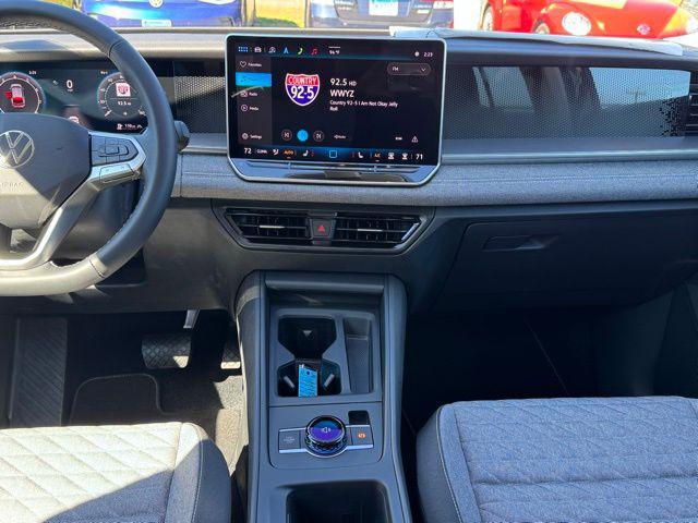 new 2025 Volkswagen Tiguan car, priced at $31,621