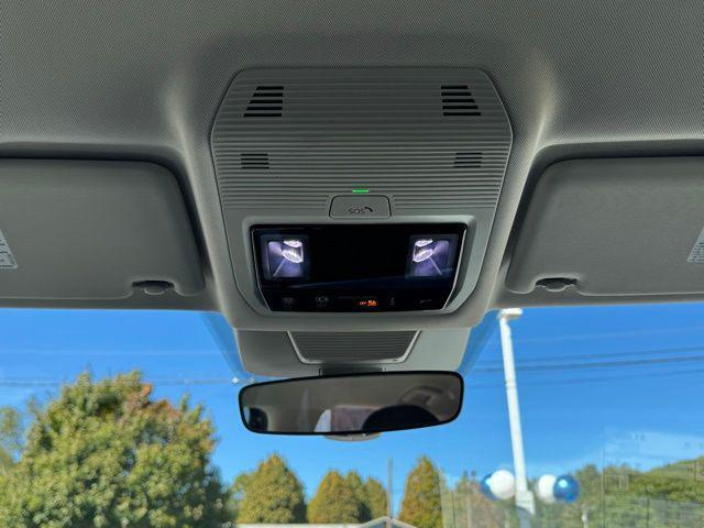 new 2025 Volkswagen Tiguan car, priced at $31,621