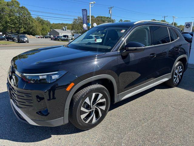 new 2025 Volkswagen Tiguan car, priced at $31,621