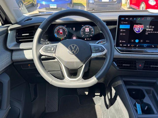 new 2025 Volkswagen Tiguan car, priced at $31,621