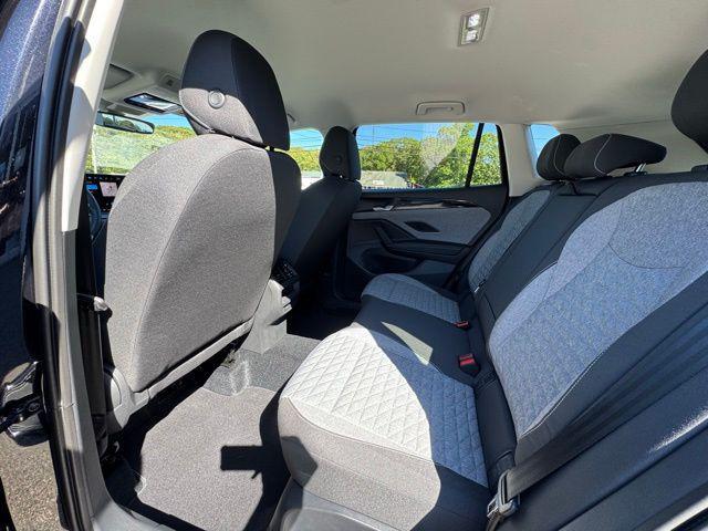 new 2025 Volkswagen Tiguan car, priced at $31,621