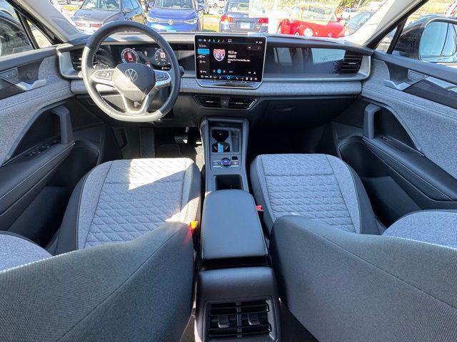 new 2025 Volkswagen Tiguan car, priced at $31,621