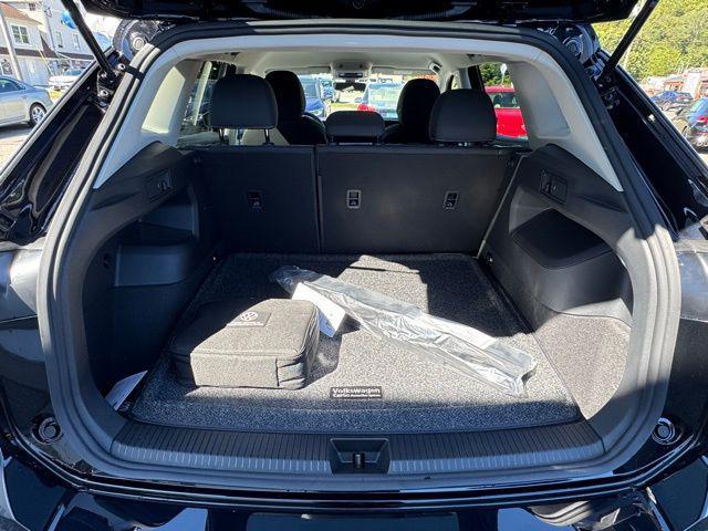 new 2025 Volkswagen Tiguan car, priced at $31,621