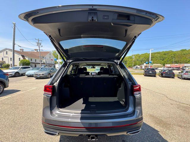new 2025 Volkswagen Atlas car, priced at $47,540