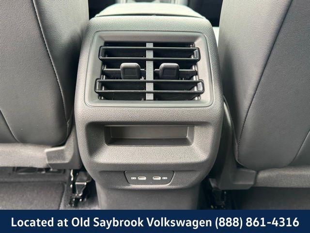 new 2025 Volkswagen Tiguan car, priced at $39,254