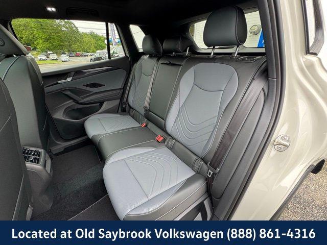 new 2025 Volkswagen Tiguan car, priced at $39,254