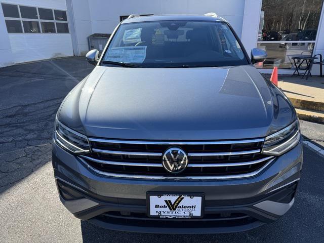 new 2024 Volkswagen Tiguan car, priced at $33,428