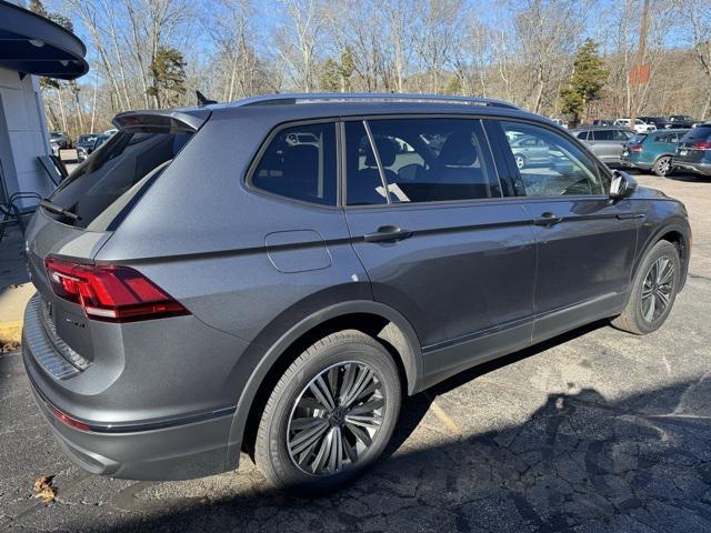 new 2024 Volkswagen Tiguan car, priced at $33,428