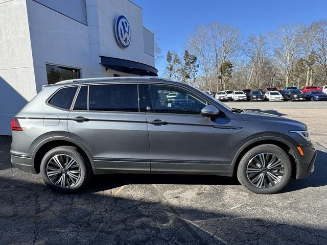 new 2024 Volkswagen Tiguan car, priced at $33,428